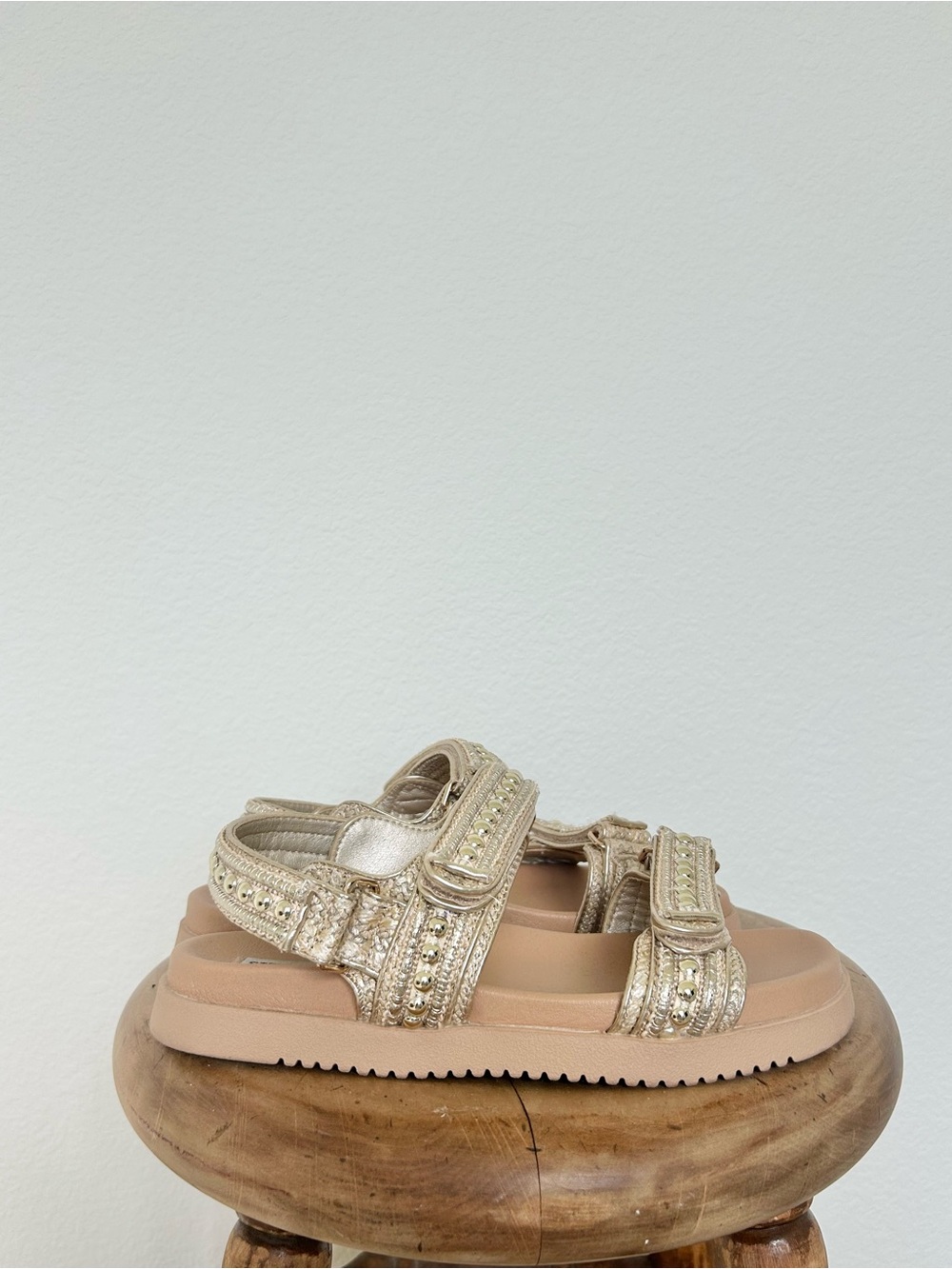 Steve Madden Big Mona Metallic Gold Multi Slingback Flatform Sandals - Picture 3 of 10